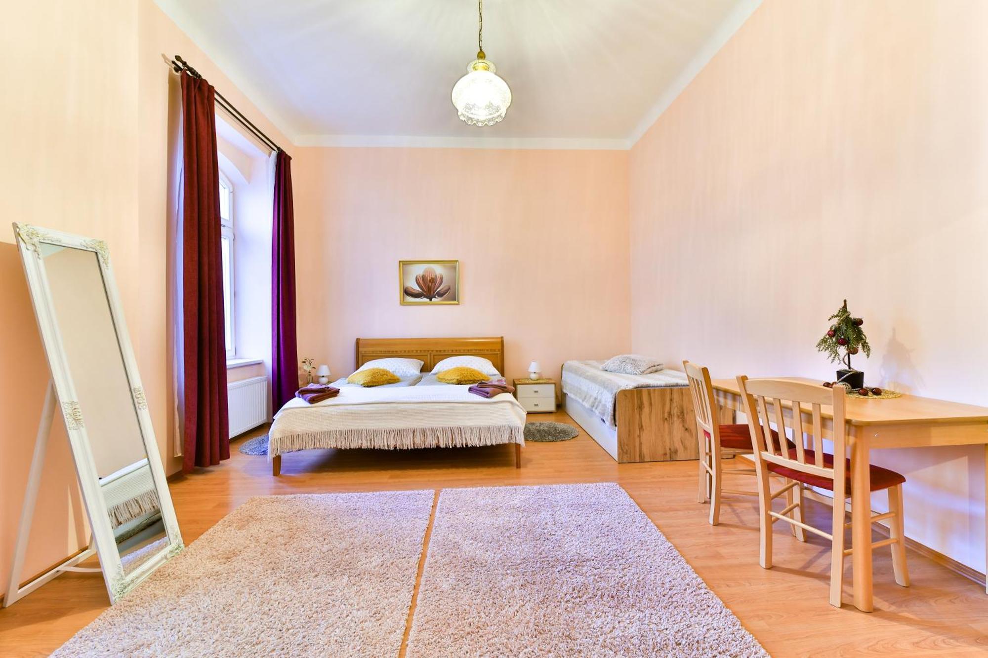 Anzio Apartments Marianske Lazne Phòng bức ảnh